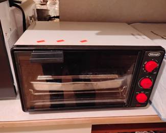 DeLongi toaster oven
