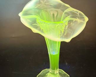 UV Reactive Etched Vase
