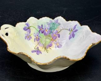 Signed M Z Austria M.E. Allen 1911 Scalloped Edge Bowl