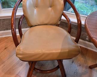 Brown Jordan Rattan Set