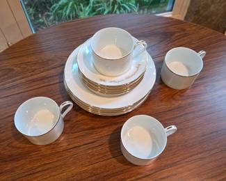 TPC Tiffany Setting for Four