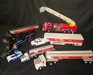 Vintage Exxon Collectible 18 Wheelers