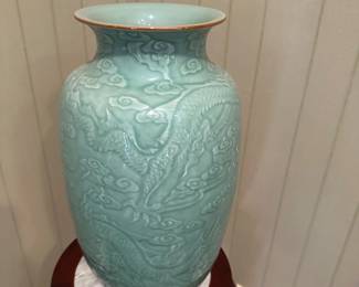 Dragons celadon vase