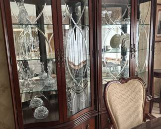 Thomasville pair Bogart curio display cabinets 