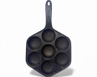 119 JtulCastIronAebleskiverPan12Long7Well