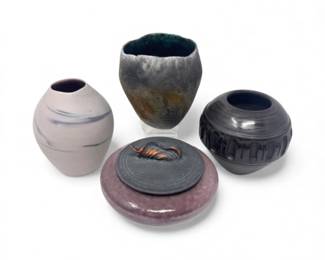 127 4SignedStudioPotteryMiniVesselsLiddedJar