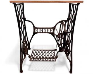 35 VintageSingerTreadleBaseTable