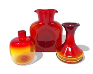 23 BlenkoRubyRedDoubleSpoutCarafeTwoBlenkoStyleAmberinaVases
