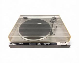 101 HitachiHT45DirectDriveTurntable