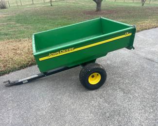 John Deere dump yard art in excellent condition 
