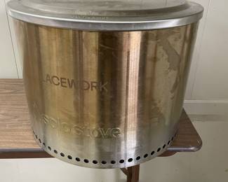 Solo Bonfire with lid and stand to go underneath