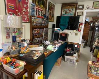 2025 Cranford, NJ Sale: Toys, Comic Books, Antiques, Artwork and so Much more