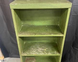 Small Green Shelf 
