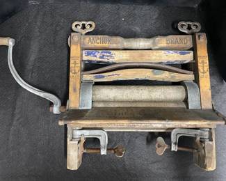 Anchor Brand Wooden Wringer 