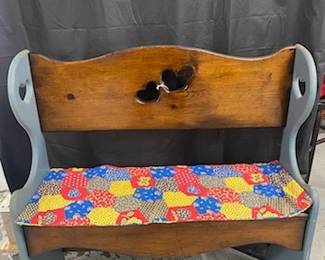 Small Bench w/Heart Cutouts 
