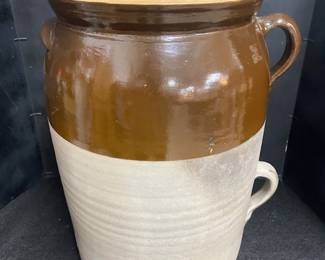 Stoneware 2 Gal. Churn 