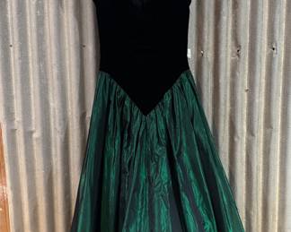 80s Loralie Black & Green Evening Dress – Made in USA