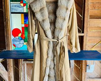 Vintage Bonders faux fur lined trench with hoodie