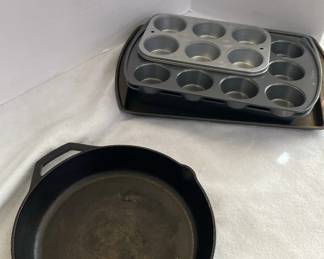 CastIron Skillet And Cookie Sheets