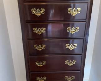 Ethan Allen Dresser