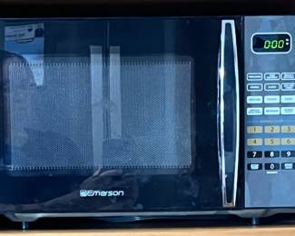 Emerson Microwave Oven