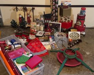 Mystery Lot Of Christmas Items
