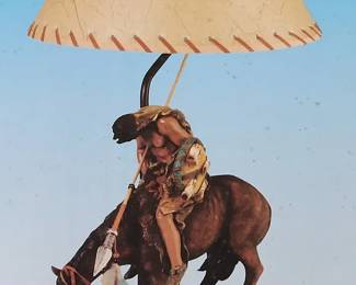 04 Vintage WesternThemed Lamp