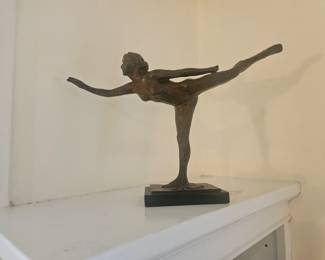 Figurine Faux Bronze