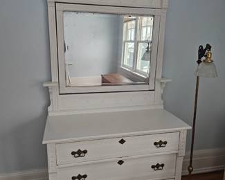 Eastlake 3 Drawer with Mirror
