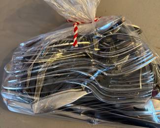 75 Piece Community Stainless Flatware