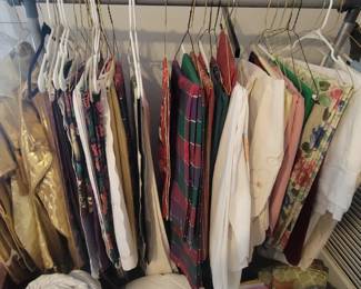 Christmas and seasonal linens