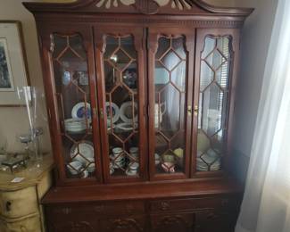 Thomasville china cabinet