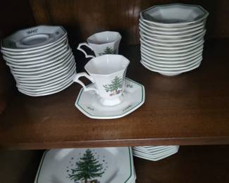Nikko holiday dinnerware