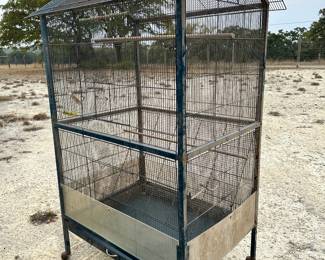 Let your birds fly freer!  
37.5" x 27.5 x 56" H
(Overall:  42.5 x 32.5 x 68"H)