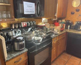 Fairly-priced nice kitchen ware.