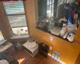 Microwave, Large pots, NEW Vintage Under-the-cabinet Coffee Maker!