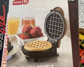 mini waffle maker