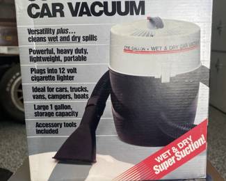 1 Gallon wet dry vac 