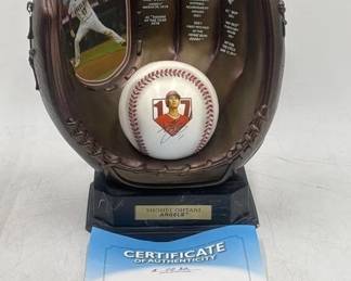 ohtani glove tribute