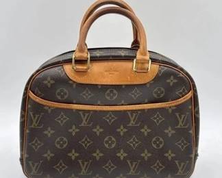 LV Purse