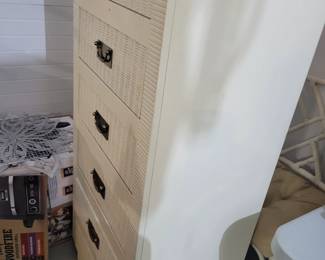 $35 DRAWER LINGERE/GENTLEMEN'S WICKER OFF WHITE CHEST