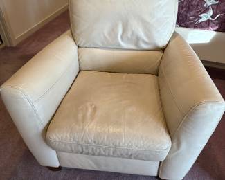 there are two of these leather recliners