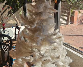 6ft vintage tree 1970 
$150