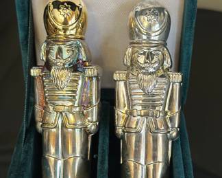 Neiman Marcus, Nutcracker salt and pepper shakers
