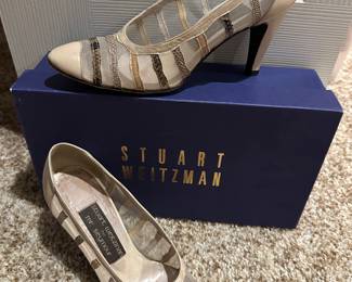 Stuart Weitzman shoes ( size 6-6 1/2)