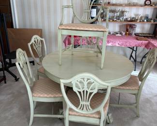 vintage Hepplewhite style shield back dining set