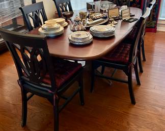 MCM Rosewood Dining Room Table (Has 1 leaf to extend table.)