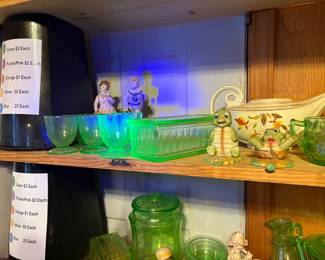 More uranium glass,  Hall Jewel T