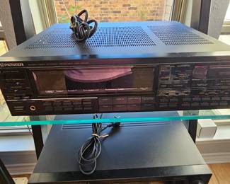 Pioneer cassette player recorder  CT-S607R