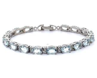 Sparkling 13.30 Carat Oval Cut Natural Aquamarine Tennis Bracelet